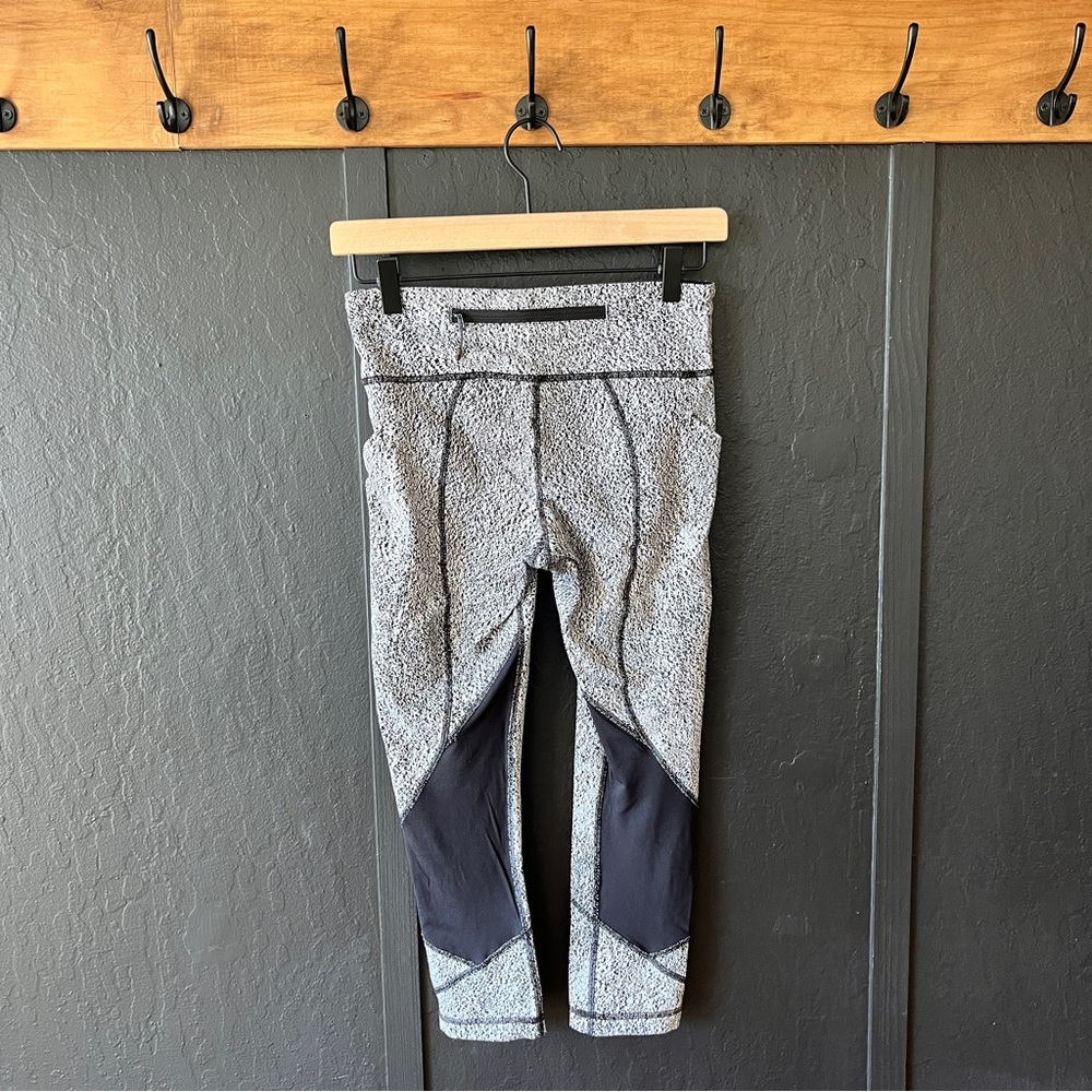 Lululemon Pace Rival Crop - Picture 9 of 15